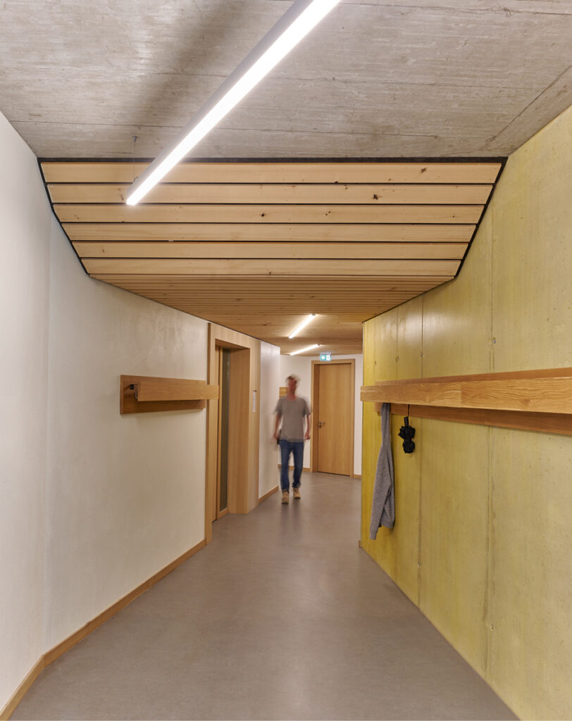 Bild 7 Abgehängte Decke, in der sich Kanalführung befindet (Quelle: David Matthiessen)