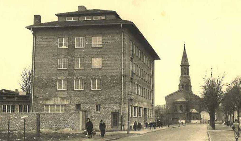 Bild 2 1955 Wiederaufbau nach dem Krieg
Quelle: Katholisches Gesellenhospitium zu Köln/Kolpingsfamilie Köln-Ehrenfeld