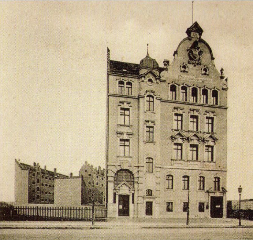 Bild 2 Charlottenburg war Ende des 19. Jahrhunderts noch eine eigenständige Stadt, die aufgrund ihrer rasanten Bevölkerungszunahme neue öffentliche Gebäude brauchte