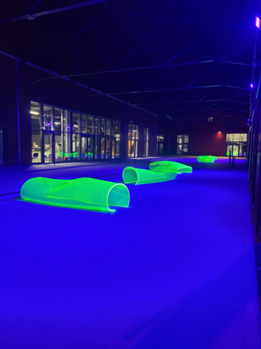 Bild 1 „Cosmic Clouding“,Tatjana Busch, 2024, Werkshalle 3, München (Aurelis) (Quelle: Tatjana Busch)