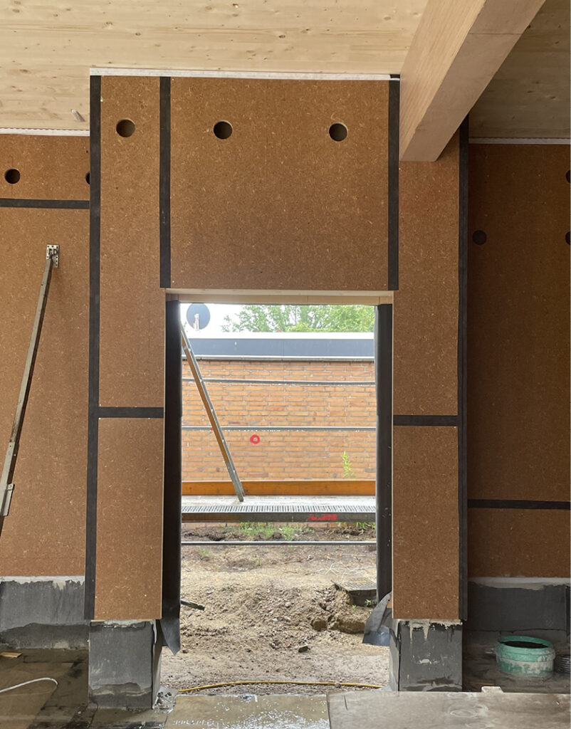 Bild 11 Holztafelbau Außenwände und Brettsperrholz-Innen­wände