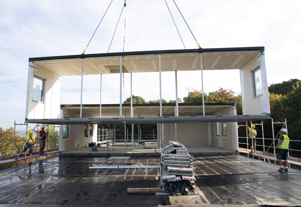 Bild 3 Flexibilität und Nachhaltigkeit zeichnen den Modulbau aus. Die Gebäude werden in kurzer Zeit realisiert. Bei Bedarf ist ein Rückbau problemlos möglich. (Foto: Säbu)