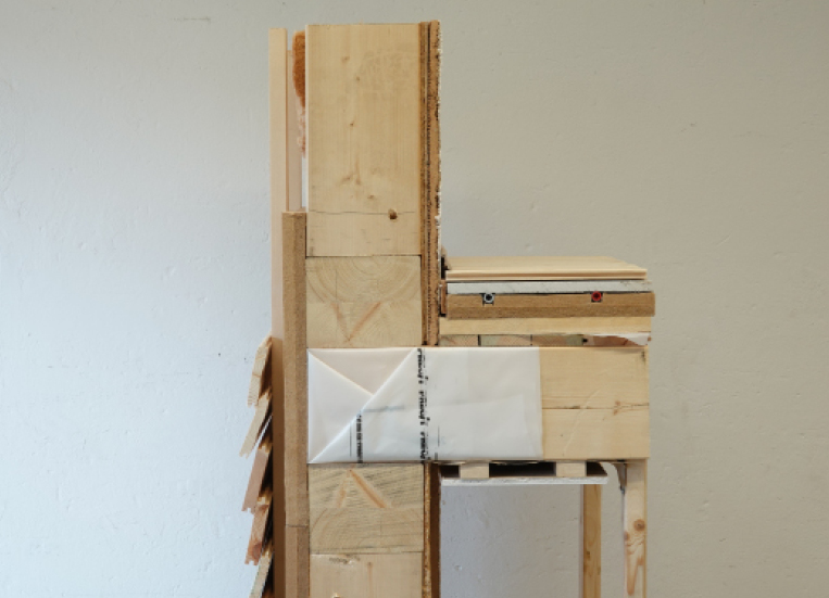 Bild 1 Beispiele studentischer Modelle für a) Flachdach-Wandanschluss im Attika­bereich, b) Wand-Deckenanschluss in Holzrahmenbauweise und mit Fußbodenaufbau (Quelle: TUD/Felix Hegewald)