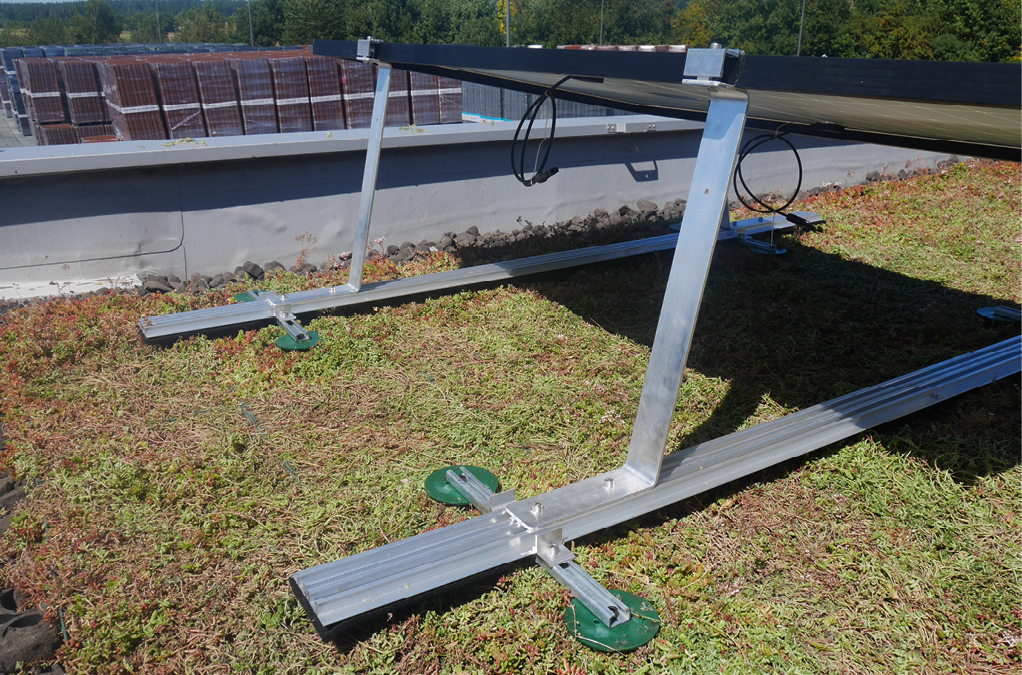 Bild 2 ECOgreenSystem liefert bis zu 100 kg Auszugskraft pro Fixpunkt. (Quelle: PURUS PLASTICS)