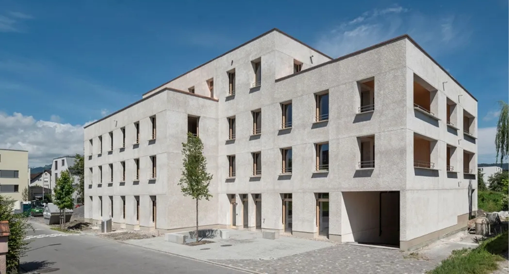 Openly Widnau wurde als erstes Gebäude und größtes „Hanfhaus“ Europas nach dem Global Construction C-Sink Standard zertifiziert (Foto: Jens Ellensohn)