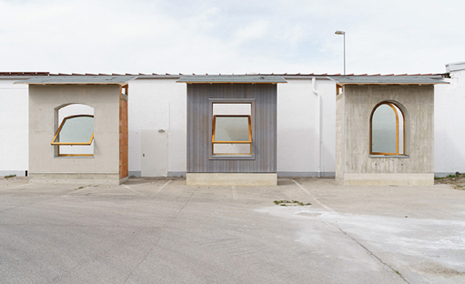 Bild 1 Wandaufbau der „Einfach Bauen“-Forschungshäuser 1 bis 3: Dämmziegel, Massivholz, Infraleichtbeton (Quelle: B&O Bau)